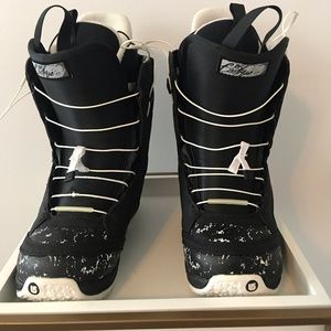Burtons Snowboarding Boots